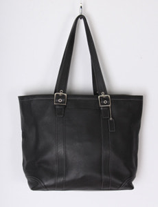 black coach bag
