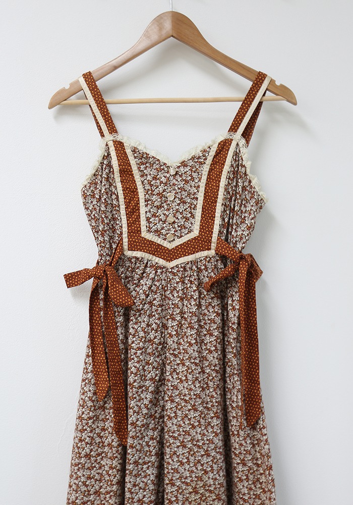 lace brown ops