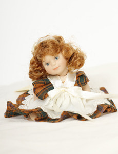 Porcelain doll1
