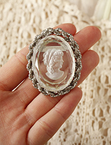 glass cameo brooch